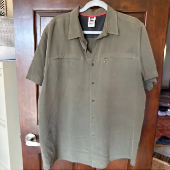 Vintage The North Face Men's Olive Short-Sleeve Button-Down Shirt