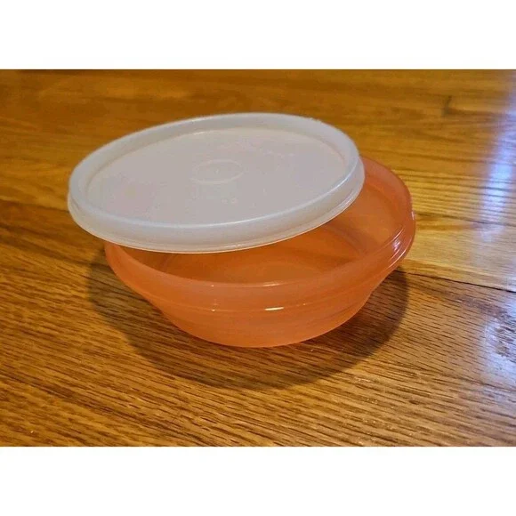 Orange Tupperware Stuffables Bowl 5422A-7 With Sheer Lid 1928-1