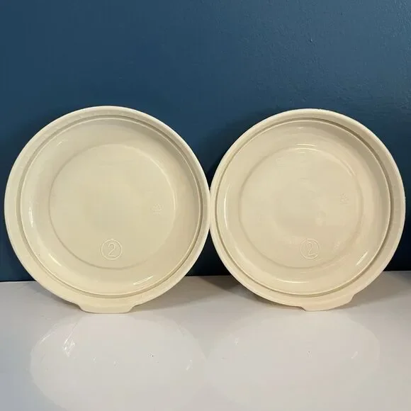 Rubbermaid Servin Saver #2 Round Almond Lid 0027 Replacement Lids ONLY Lot of 2