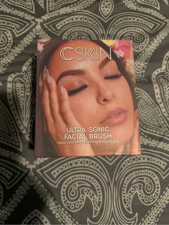 Skin Ultra Sonic Facial Brush - Pink