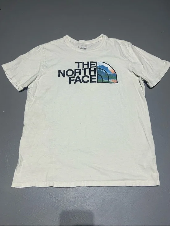 The North Face Soft Premium Short Sleeve Tee Shirt (Men’s Large)