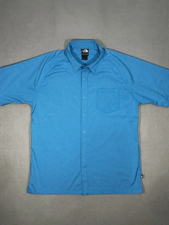 The North Face Men's Blue Large Plaid Short Sleeve Hiking Button-Down Shirt
