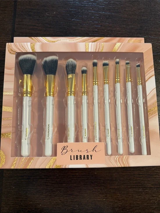 Giordano 9 Piece Brush Library