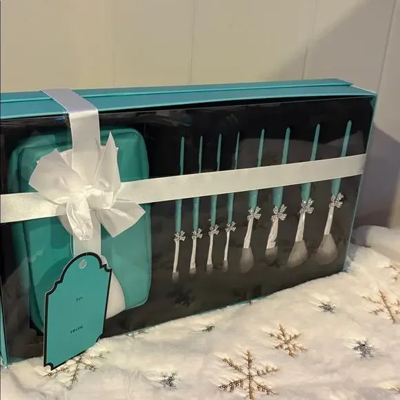 BNWT TIFFANY BLUE Viral Teal Rhinestone Bow Makeup Brush and Case Gift Set