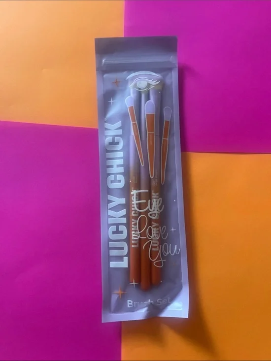 Lucky Chick Orange Eye Brush Set – 3-Piece Precision Brushes