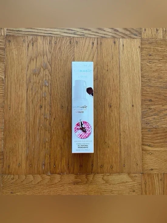 Sigma Beauty Brushampoo