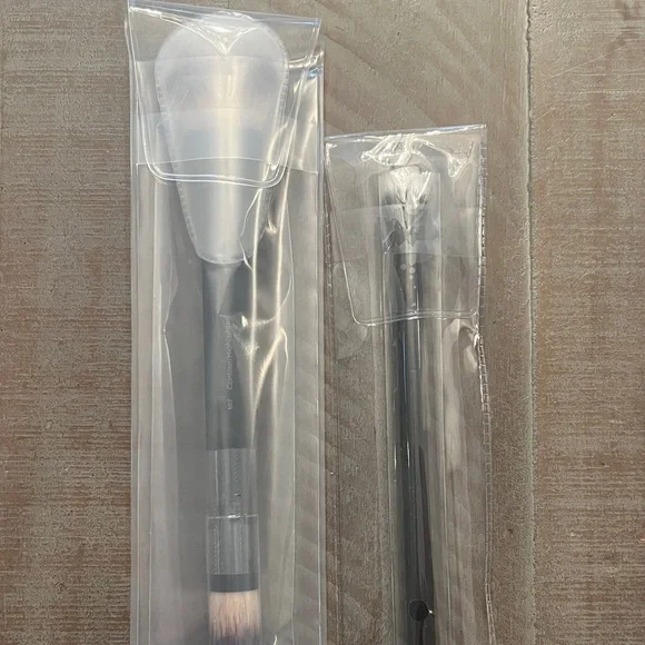 Black Makeup Brush Set by Glo Skin Beauty-NEW
