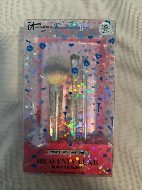 it cosmetics Holographic Pink Travel Brush Set