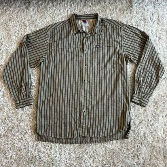 The North Face Men's Long Sleeve Vented Button-Up Hiking Shirt Striped XL