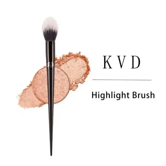 Kat Von D- Makeup Brush 04 Highlight Brush ~Soft Fiber ~ New No Box