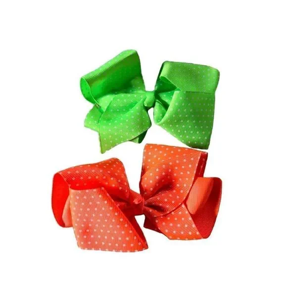 2 polka-dot bows, 5