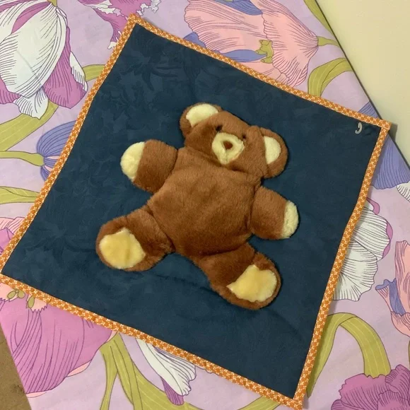 NWOT Quilted Teddy Bear Shame Zippered Brown/Navy 17X17