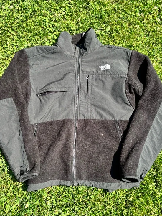 The North Face Men's Two-Tone Black & Charcoal Fleece Jacket