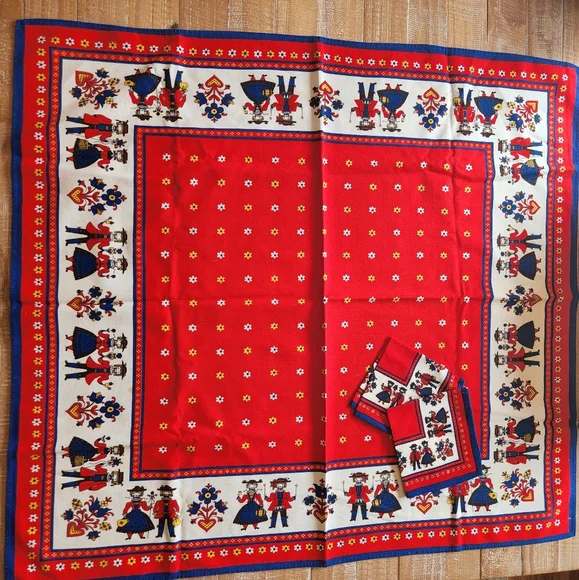 Kolf Folk Art Austria / Scandinavian Tablecloth 34