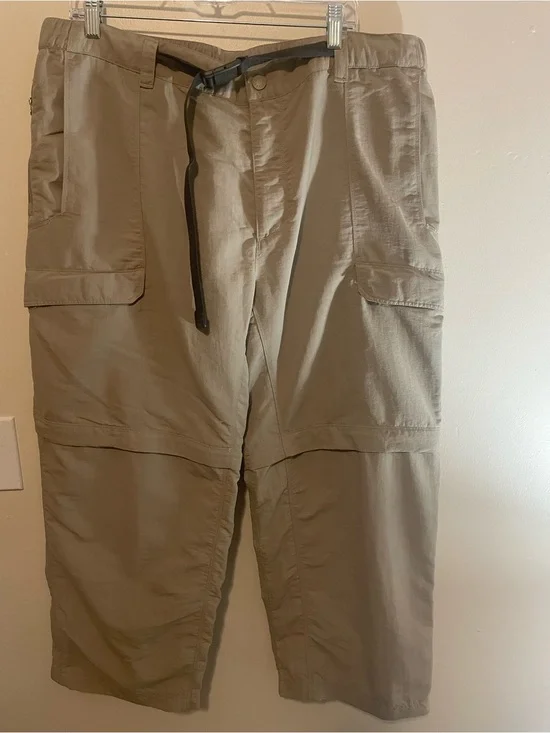 The North Face Men's Cargo Zip-Off Pants in Khaki XXL