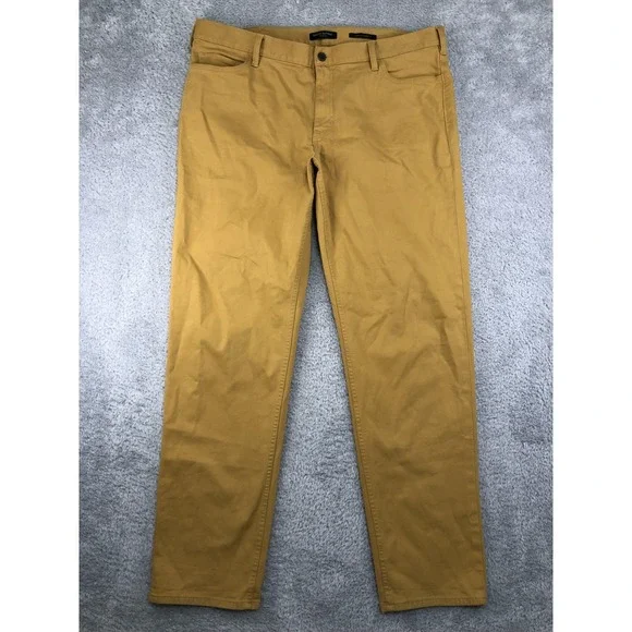 Banana Republic Pants Men 40x32 (Tag 40x34) Yellow Traveler Athletic Tapered Fit