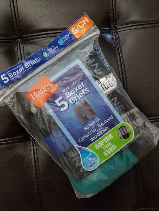 ❗Hanes Boys' Tagless Boxer Briefs Small 6/8❗