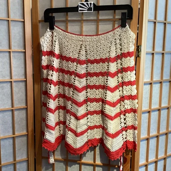 Vintage Handmade Cream and Red Stripe Crochet Half Apron