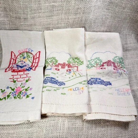Hand Embroidered Linen Hand Towels Set of 3 Welcome Guest‎ Cottagecore 12x18 vtg
