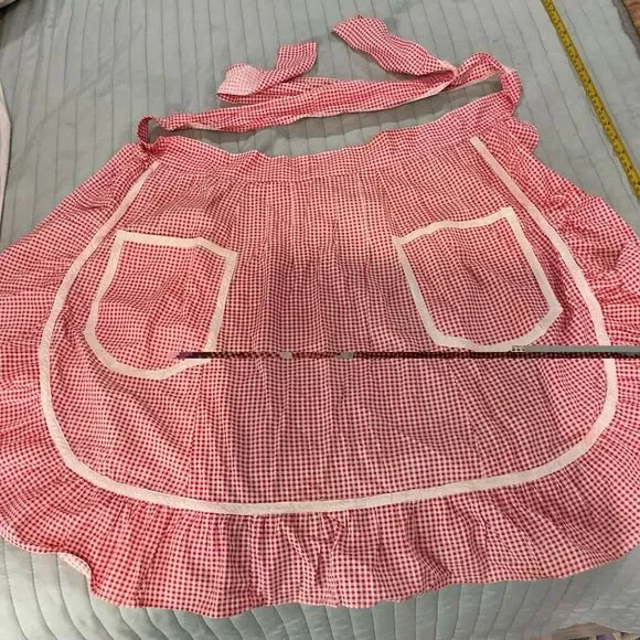 Vintage Red White Gingham Half Apron Ruffle Hem 2 Pockets 75” Waist Tie