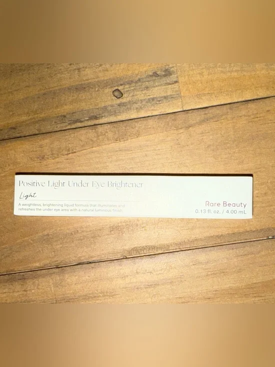 Rare Beauty Positive Light Under Eye Brightener- Shade Light
