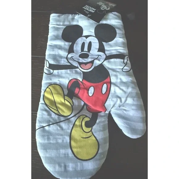 Mickey Mouse Oven Mitt  New with Tags