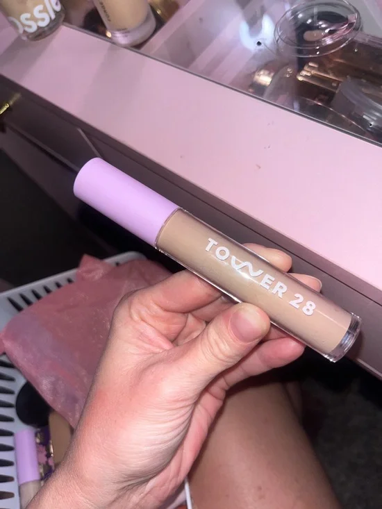 Tower 28 Radiant Concealer - Beige