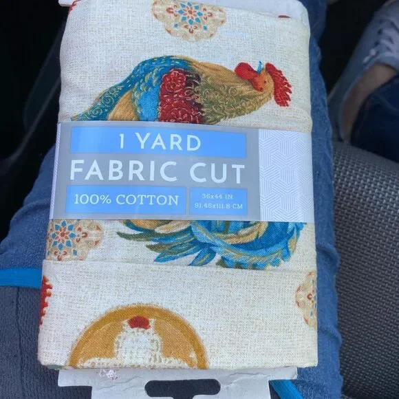 Rooster fat quarter material discontinued ċ