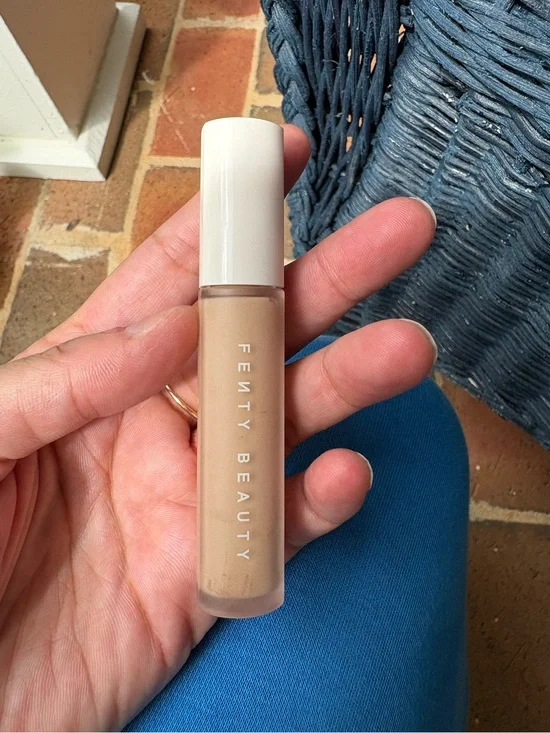 Fenty Beauty concealer