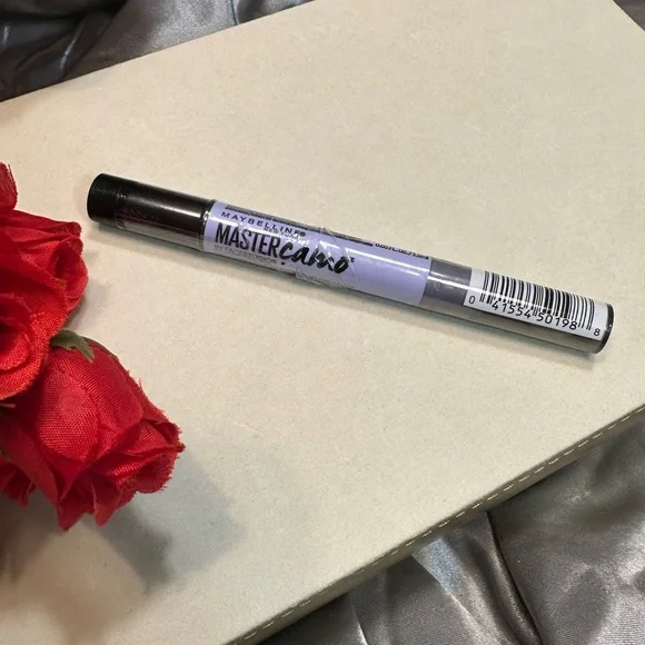 🌹MAYBELINE Master Camo Color Correcting Pencil - Number 20 - NWT