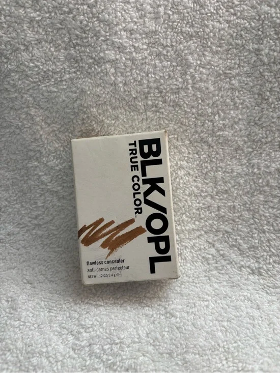 New BLK/OPL flawless concealer shade 500 toast