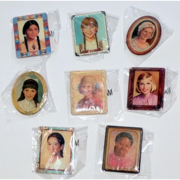 American Girl Hallmark 2003 Circle of Smiles 8 PC Pin Set NEW VINTAGE