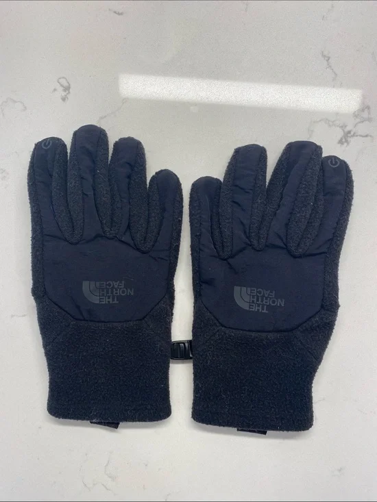 The North Face Youth Black Denali Etip Fleece Winter Gloves Boys Girls Unisex