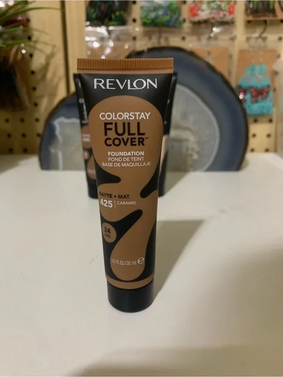 Revlon ColorStay Full Cover Foundation 425 Caramel (Beige-Brown)