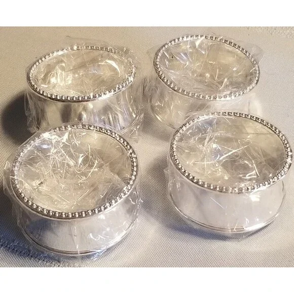 Set of 4 Silver‑Tone Beaded Napkin Rings – Classic & Elegant