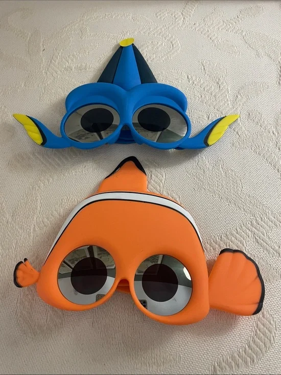 Nemo and Dory costume glasses