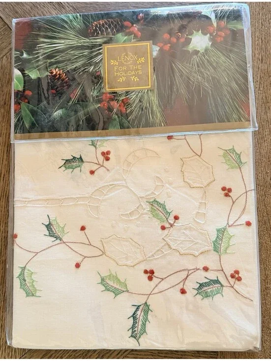 Lenox For The Holidays Christmas Holly Embroidered Tablecloth  Oblong 60x84” New