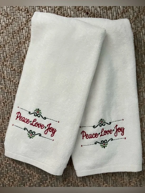 Christmas In July! Hand Towel Set Peace Love Joy