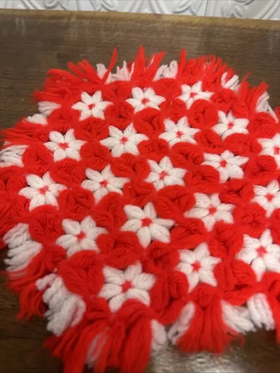 VTG 70’s Crocheted Reversible Hot Pad Trivet