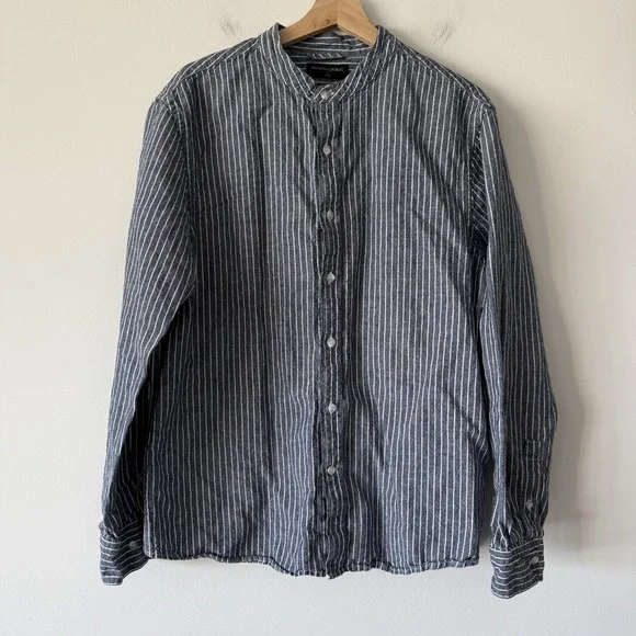 Banana Republic Men's Linen Blend Long Sleeve Shirt Untucked Fit Blue Pinstripe