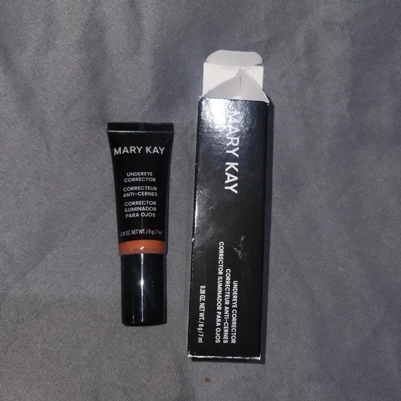 Mary Kay Undereye Corrector New In Box DP PEACH