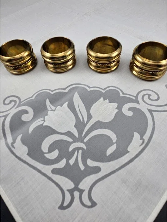 Vintage Brass Napkin Rings Set of 4 with Sheer Lace Inset White Dinner Napkins