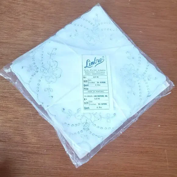 VTG Linbro Pure Linen Tea Napkins 4CT Hand Embroidered Scalloped Edge Floral