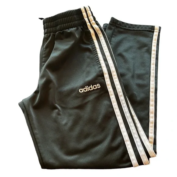 Adidas | Kids Black Sweatpants sz 8