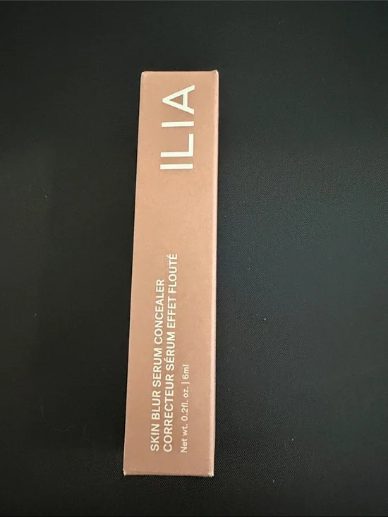 ILIA Skin Blur Serum Concealer - NWB