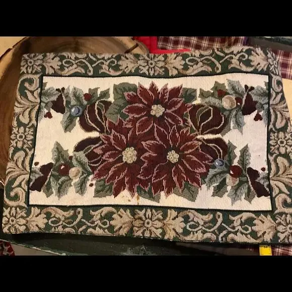 Elegant Floral Tapestry Place Mats Poinsettia Design Set of 4