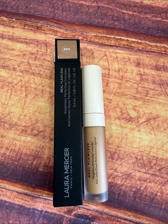 laura mercier Real Flawless Weightless Concealer — 4N1 Beige