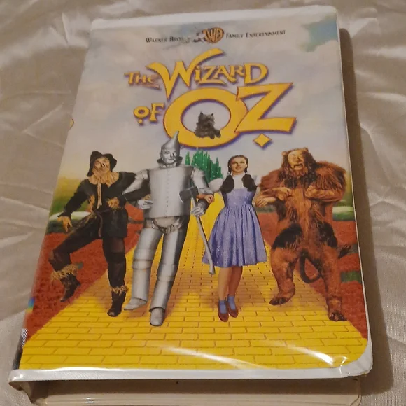 The Wizard of Oz VHS Tape Warner Bro.