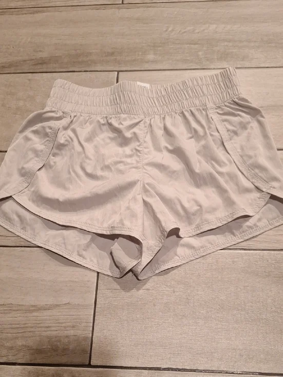 🍦Yogalicious Khaki Radiant Commuter Athletic Shorts with Elastic Waist