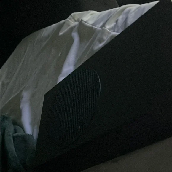 Black Speaker with Mesh Cover
